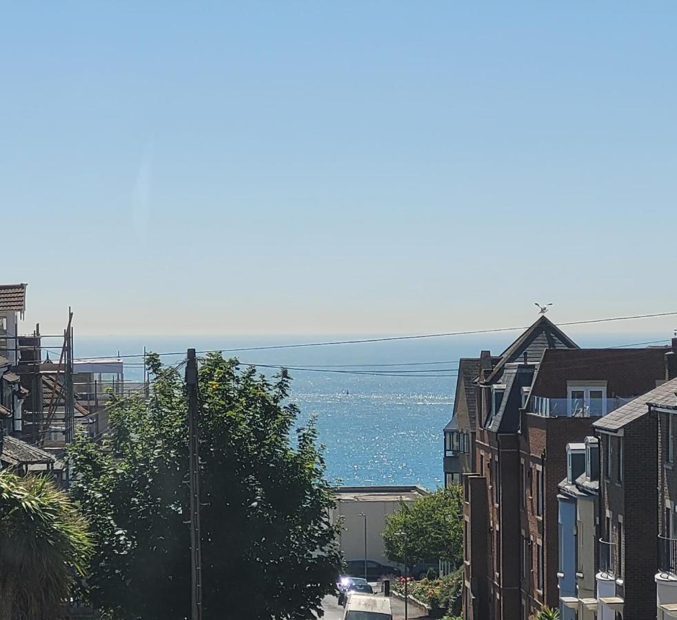 A Sea View With A Short Walk To Apartment Ramsgate